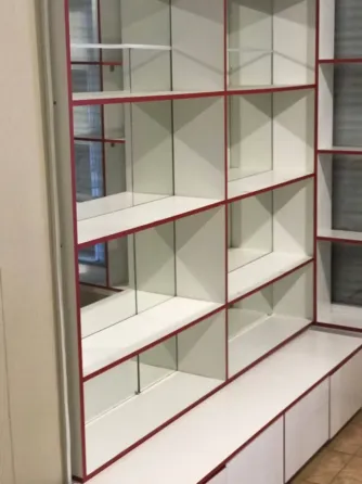 Продажа коммерческой Недвижимости - 33 квадратных метра в Центре Макеевки-Центральная улица Ленина! Макеевка