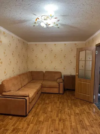Срочная продажа 2-комнатной квартиры в Калининском районе на улице 50-й Гвардейской Дивизии Донецк
