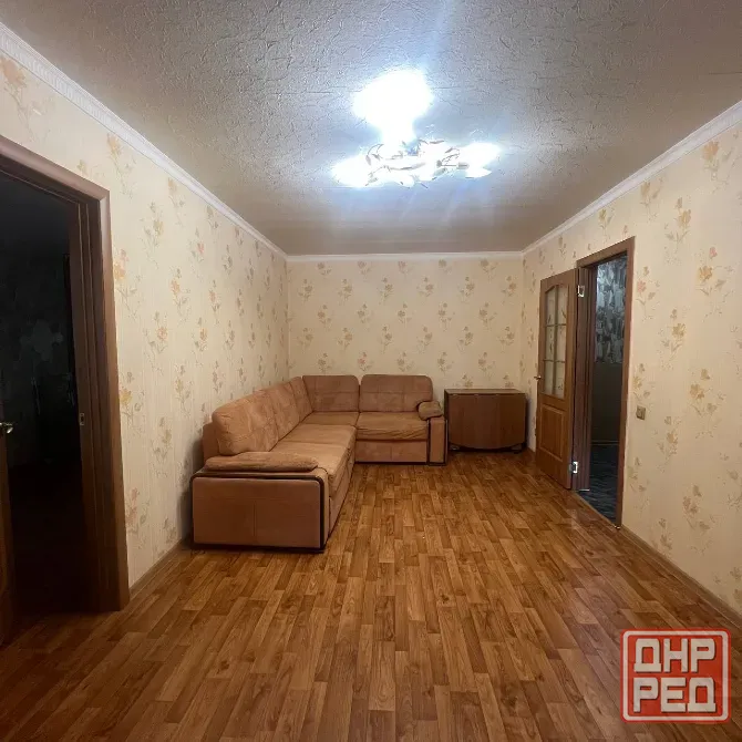 Срочная продажа 2-комнатной квартиры в Калининском районе на улице 50-й Гвардейской Дивизии Донецк - изображение 1