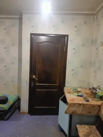 Продам дом ,отдельно стоящий ,в Ленинском районе ,,рынок Соловки . Донецк