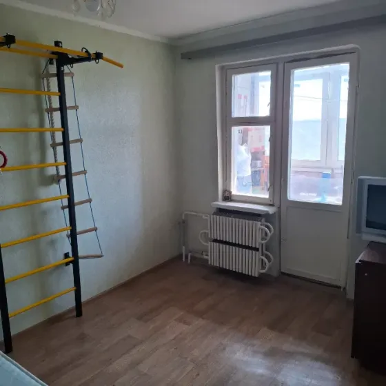Срочно! Цена снижена! 2 квартира б.Школьный Крытый рынок Донецк