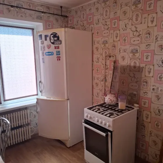 Срочно! Цена снижена! 2 квартира б.Школьный Крытый рынок Донецк