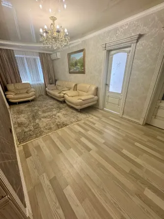 Продам 4-х комнатную квартиру в Донецке Донецк