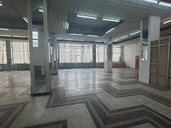 Сдается в аренду торговая площадь в Центральном универмаге! Донецк