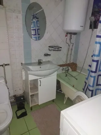 Срочно сдам 2к.кв, г. Макеевка, мкрн Центральный, дом 5 Макеевка