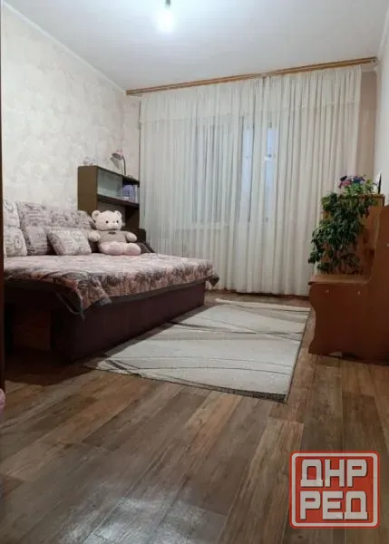 Продается 3-комнатная квартира в Кировском районе Донецка. Мкр-н Широкий Донецк - изображение 1