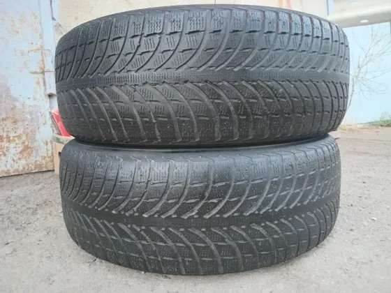 Продаю два зимних ската 225 60 18 Донецк