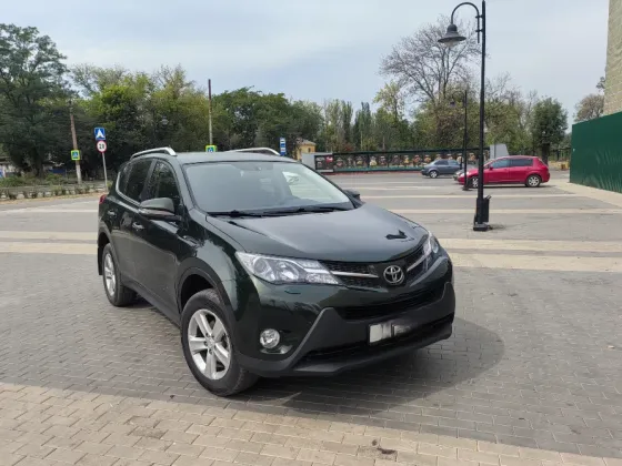 Toyota RAV4 2.0 на автомате Донецк
