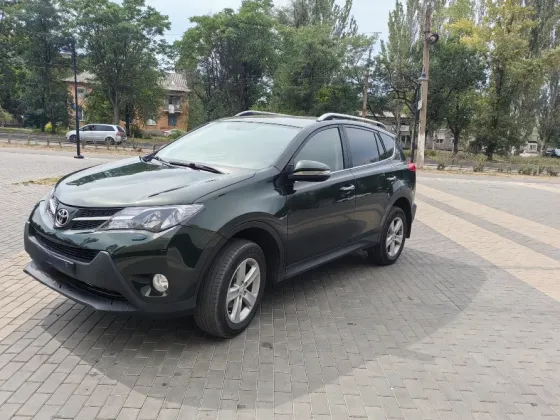 Toyota RAV4 2.0 на автомате Донецк