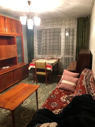 продам 3-хъ комнатную картиру район Планетария Донецк