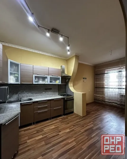 сдаю двухкомнатную квартиру 68.0 м² этаж 2 город донецк, петровский район, площадь победы Донецк - изображение 2