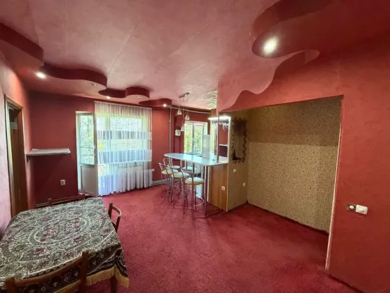Продам 3 ком. кв., Автономка, 4/4 эт., 56 м.кв. - Макеевка, мкр. Комсомольский Макеевка