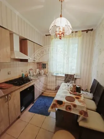 2-ком. сталинка Миси тв Макеевка