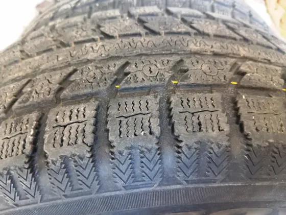 Шины Toyo 235/65R18 б.у. зима комплект Донецк