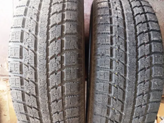 Шины Toyo 235/65R18 б.у. зима комплект Донецк