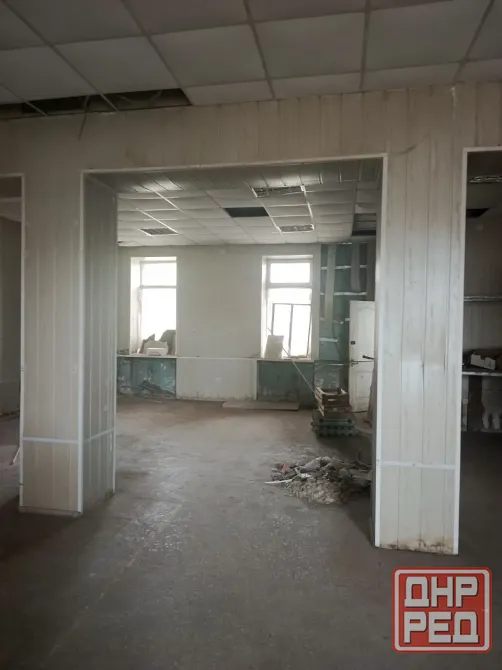 Продам помещение 100 кв м, жд вокзал, ул.Артема, под магазин. Донецк - изображение 4