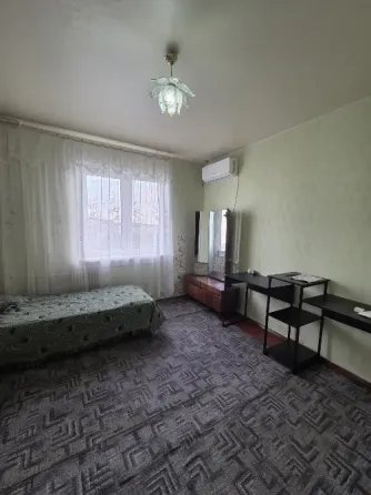 2 комн кв, Цветочный (230й Стр. Дивизии) Донецк