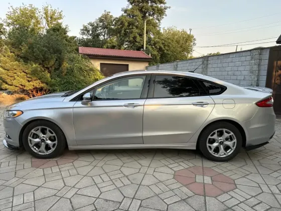 Продам автомобиль Ford Fusion North America Макеевка