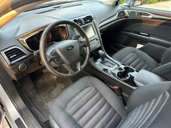Продам автомобиль Ford Fusion North America Макеевка