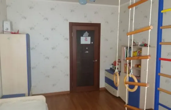 Сдам большую квартиру на ветке Донецк