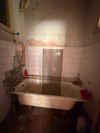 Продажа 3-х комнатной сталинки в Кировском районе г. Макеевка, Якхз, ул. Советская Макеевка