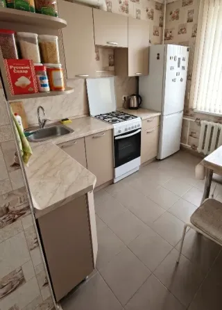 Двухкомнатная квартира в Киевском, шахтёр плаза Донецк