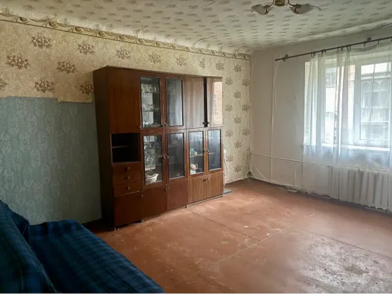 продам 2-х ком. центр Горловка