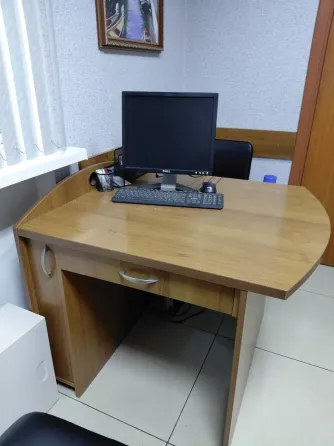 Продам столы офисные 6 шт. Донецк