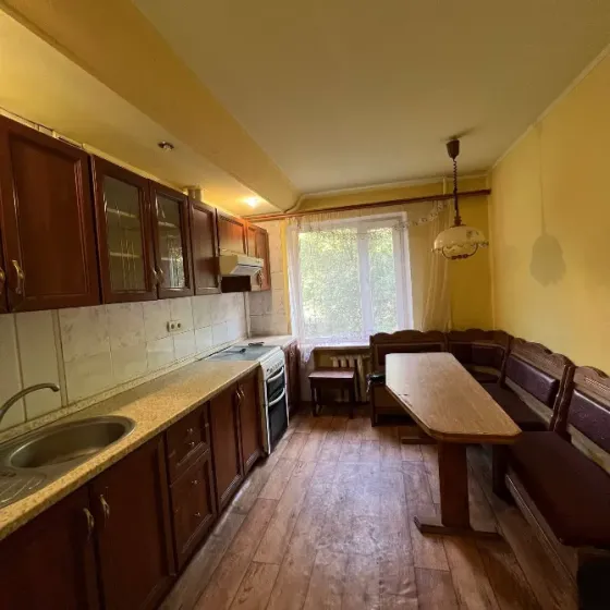 Продажа 3-комнатной квартиры в Киевском районе Донецка, Куйбышева 242 Донецк