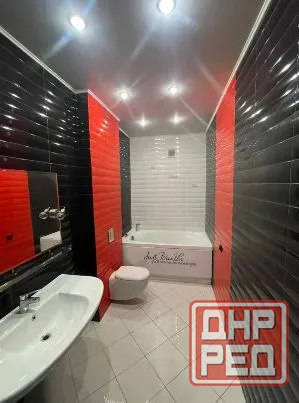 Продам двухуровневую 2х к.кв в Ворошиловском районе Донецк - изображение 1