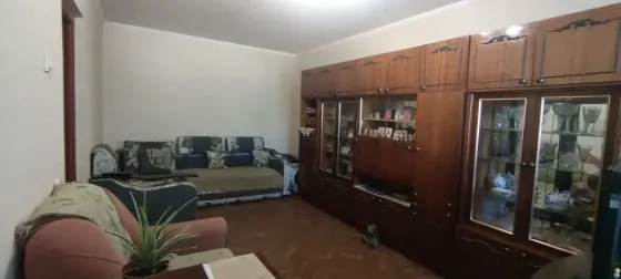 Продается 2-комнатная квартира в Левобережном районе Мариуполь