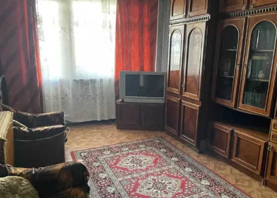Сдается квартира в Кировском районе в квартире есть все необходимое для жилья 3 этаж Донецк