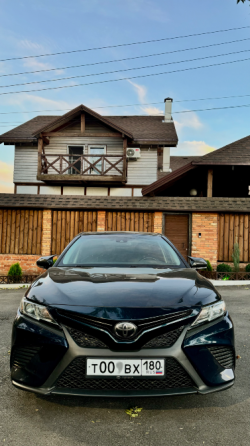 Продаю авто Toyota Camry ( камри ) 2018 Макеевка
