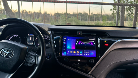Продаю авто Toyota Camry ( камри ) 2018 Макеевка