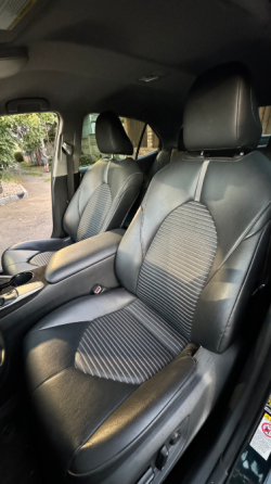 Продаю авто Toyota Camry ( камри ) 2018 Макеевка
