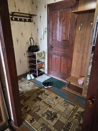 Продам 2х комнатную квартиру в Харцызске, центр города, ул. с. Лазо Харцызск
