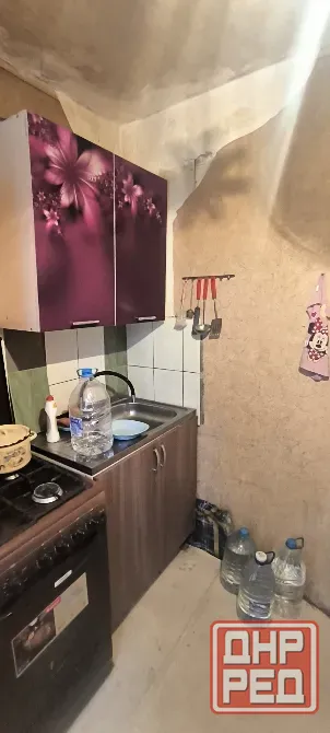 Продам 1 комнатную квартиру в малосемейке, г. Харцызск, Черёмушки, Металлургов Харцызск - изображение 1