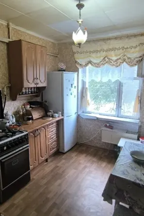 Продам 2х комнатную квартиру в Харцызске, центр города, р-н магазина Июнь Харцызск