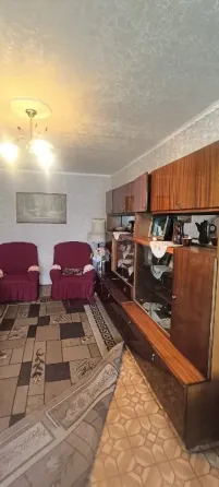 Продам 2х комнатную квартиру в Харцызске, центр города, р-н 2й школы Харцызск