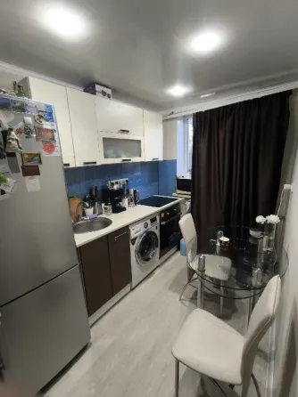 Продам 1 комнатную квартиру с гаражом, пгт. Горное, 3й участок Харцызск