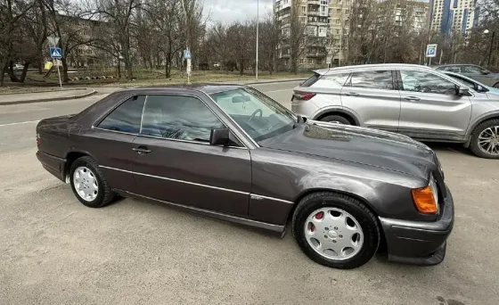 Mercedes-Benz E320 ( кузов C124 ) Купе Донецк