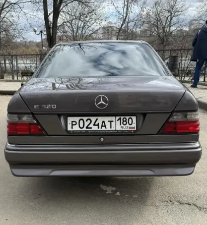 Mercedes-Benz E320 ( кузов C124 ) Купе Донецк