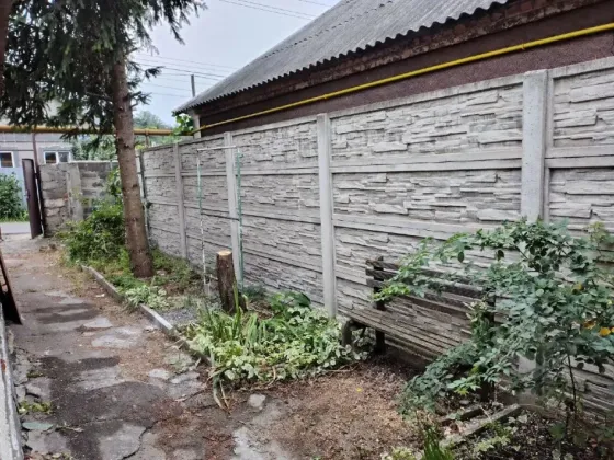 Продается дом в Куйбышевском районе Донецка. Улица Правды. Оцкб. Участок 4,3 с.. Газовое отопление Донецк