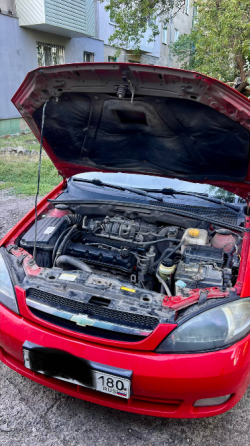 Продам Chevrolet Lacetti 1,6 хетчбэк Горловка