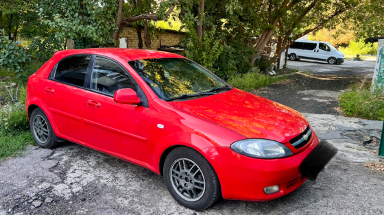 Продам Chevrolet Lacetti 1,6 хетчбэк Горловка