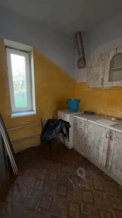 Продажа 2-комнатной квартиры на земле в Пролетарском районе Донецка Донецк