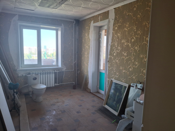 Продам 4 к кв. 23 мкр Мариуполь
