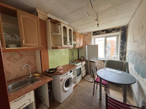 Продам 3 к кв Центральный район Мариуполь