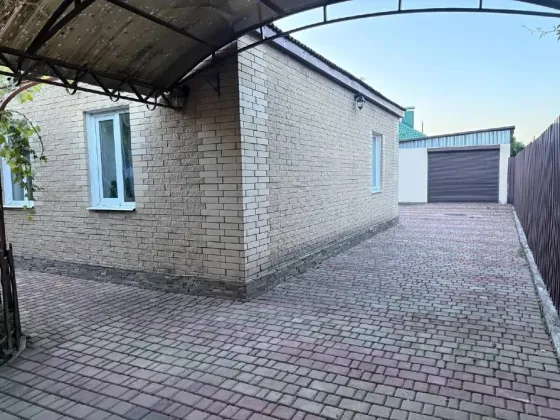 доом пер.Лоцманский Мариуполь