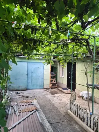 часть дом ул.Челюскинцев Мариуполь